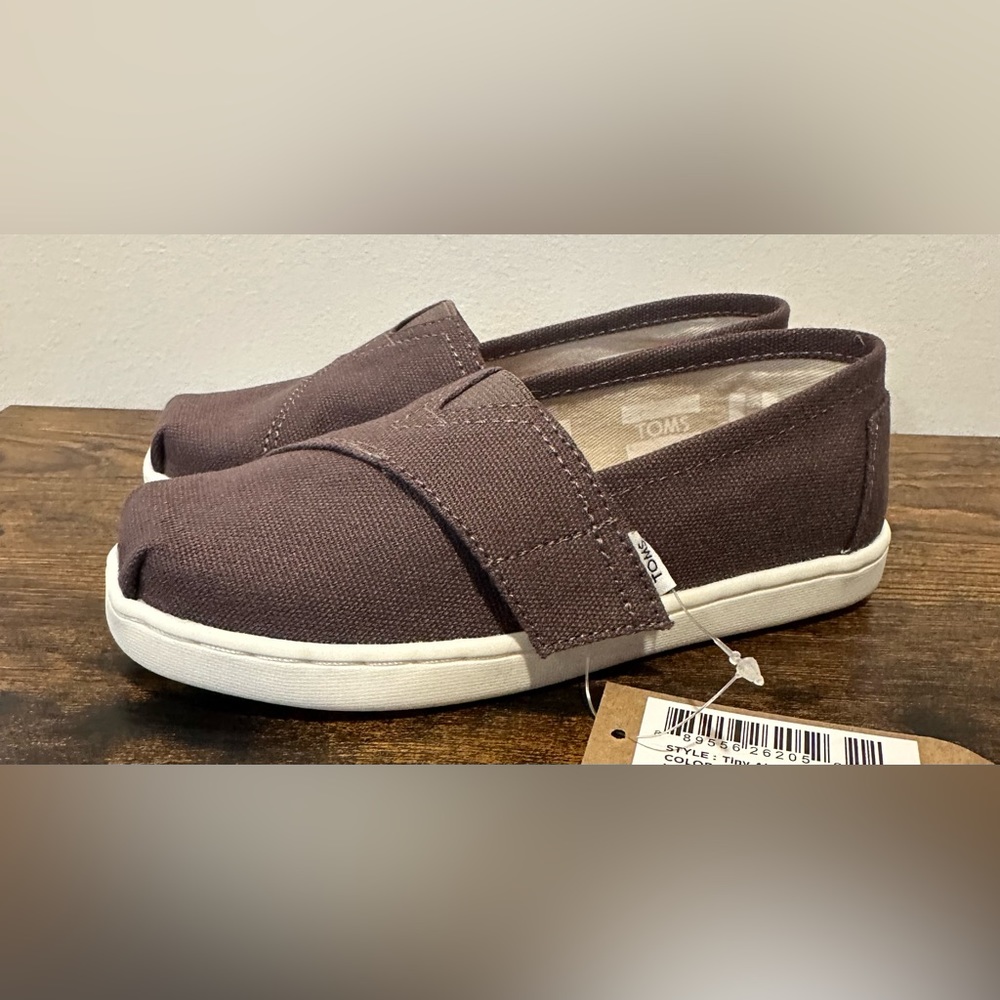 Tom’s Toddler Girl Tiny Alpargata Canvas Sneakers NWT Size 11